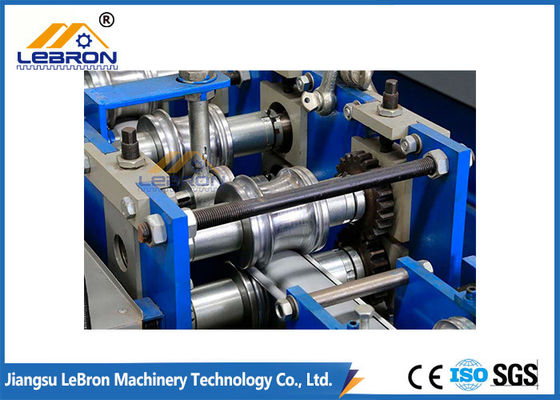 เครื่องขึ้นรูปม้วนประตูชัตเตอร์ใช้เวลานานอัตโนมัติความเร็วสูง